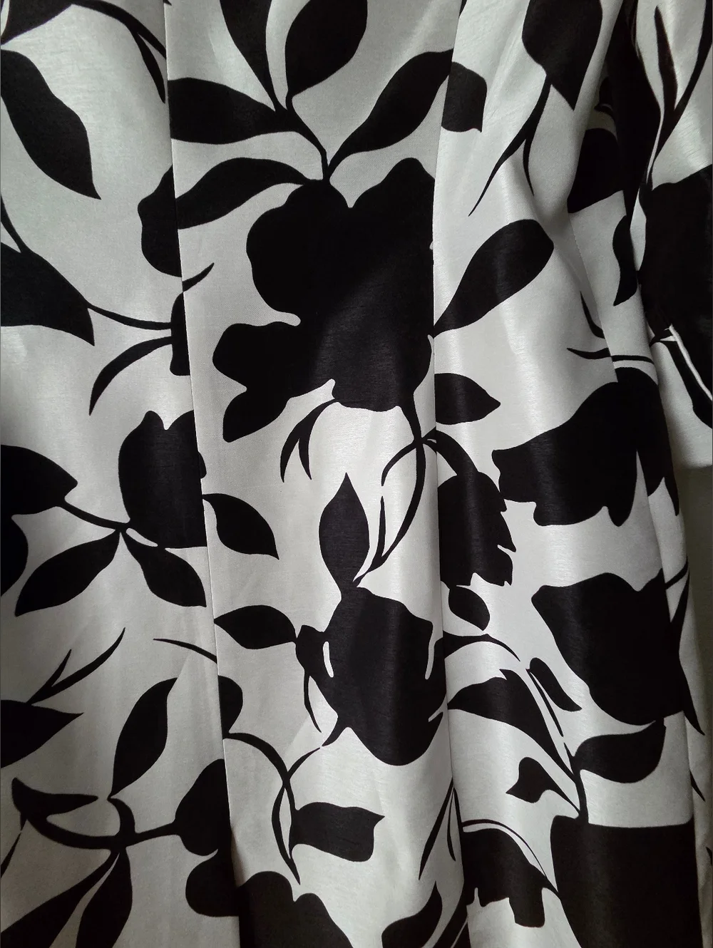 NWOT Le Suit Black and Off White Floral Long Coat Size 14 - Picture 8 of 16